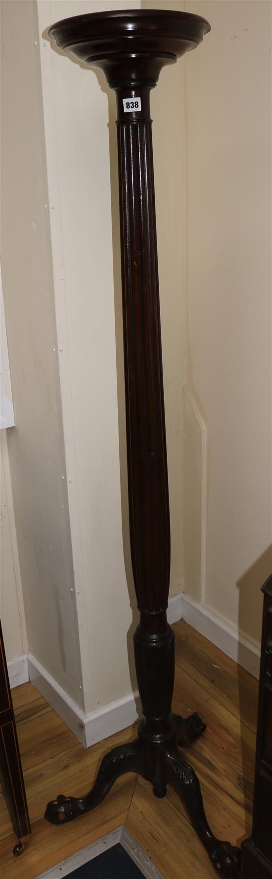 An Edwardian mahogany bedpost torchere, H.170cm